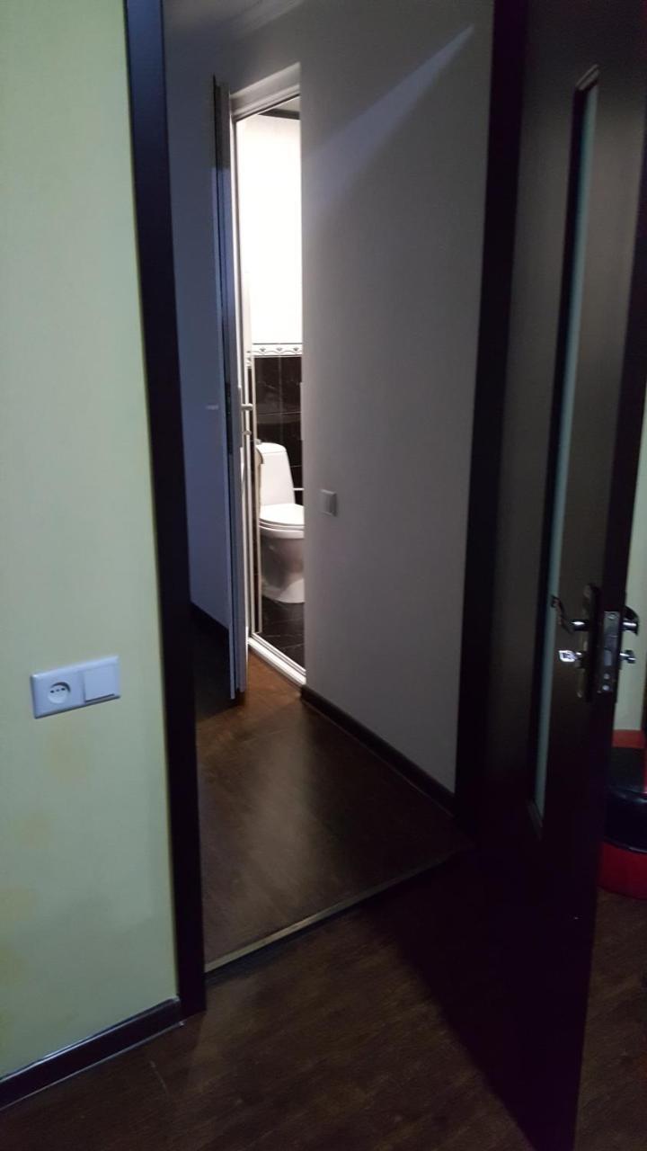 Guesthouse Different Tiflis Exterior foto