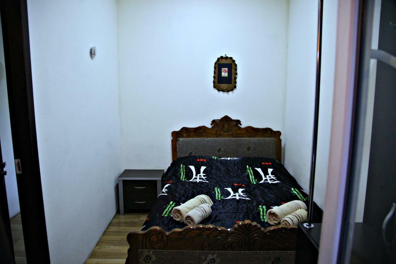 Guesthouse Different Tiflis Exterior foto